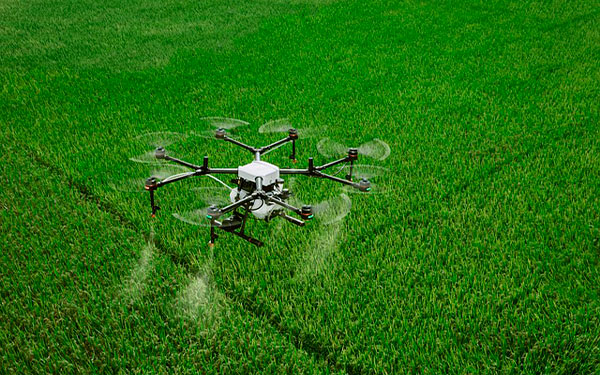 Imagen-de-DJI-Agras-en-Pixabay Imagen-de-DJI-Agras-en-Pixabay