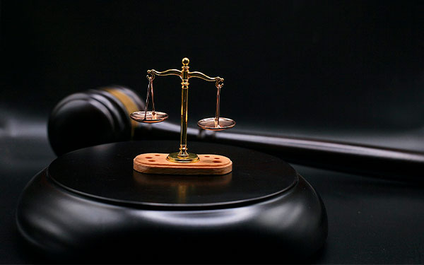 Mazorra Abogados, en titulaci&oacute;n de tierras y cr&eacute;ditos, todo al derecho