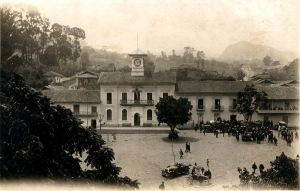 Pacho, &iexcl;qu&eacute; historia!: De la edad de piedra a la edad del hierro