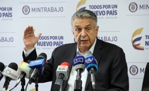 Gobierno dice que los ingredientes est&aacute;n listos para preparar nuevo salario b&aacute;sico