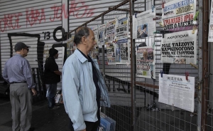 La mitad de los griegos pide un acuerdo aunque se traspasen las l&iacute;neas rojas