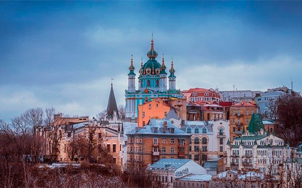 Bancos: Ucrania proh&iacute;be hacer transacciones con Rusia y Bielorrusia