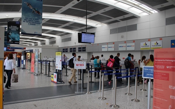 Crisis petrolera y de frontera impactaron negativamente flujo de Aerooriente