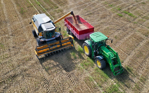 En agricultura hay que devolverle la vida al suelo: Nitrofert