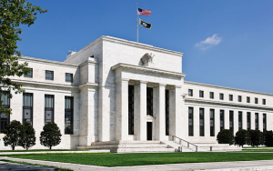 FED espera aumento de inflaci&oacute;n en EU ante aranceles m&aacute;s altos