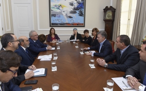 Indonesios interesados en caf&eacute;, carne, ca&ntilde;a de az&uacute;car y aguacate hass