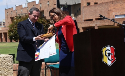 Educaci&oacute;n de calidad, herramienta vital para la paz: Parody