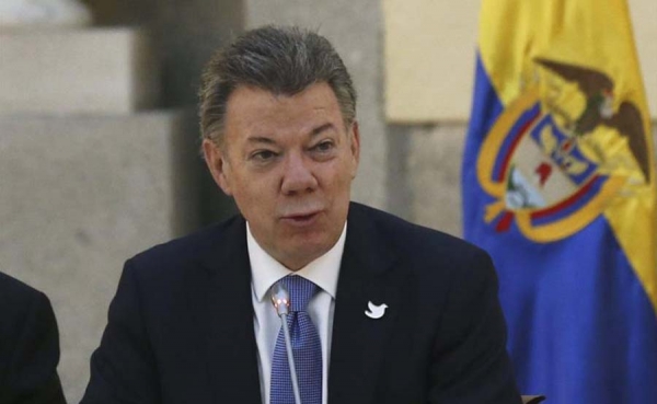 Santos dice que todos los pa&iacute;ses hacen lobby para que Colombia entre en APEC