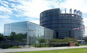 La CE resta importancia al retraso de las negociaciones del rescate a Grecia