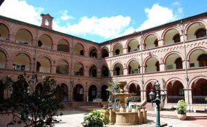Universidad Santo Tomas comprometida con la Educaci&oacute;n del Posconflicto