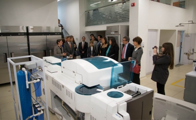 M&eacute;deri y Compensar inauguran moderno laboratorio cl&iacute;nico