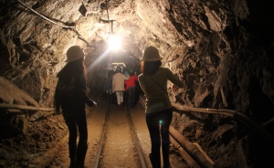 Banco Agrario y MinMinas entregan cr&eacute;dito a minero de Antioquia