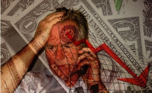 Crecimiento econ&oacute;mico de 2016 con suerte ser&iacute;a de 2,6%: Reina