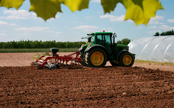 El mundo espera por la agricultura colombiana: exministro