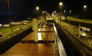 Canal de Panam&aacute; dice todo indica que ampliaci&oacute;n operar&aacute; en abril pr&oacute;ximo