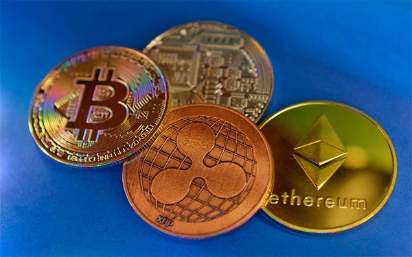 Criptodivisas, asesinas de la gallina de los huevos de oro de los bancos