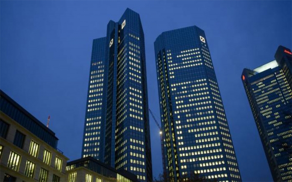 La ca&iacute;da de un tit&aacute;n: El Deutsche Bank despide a miles de empleados