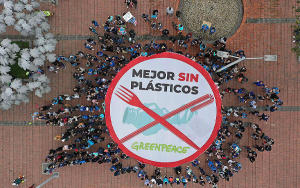 Alertan sobre micropl&aacute;sticos y qu&iacute;micos t&oacute;xicos en comidas preparadas