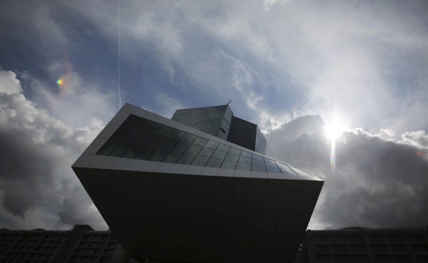 Londres avanza un 1,82 % ante los est&iacute;mulos del BCE